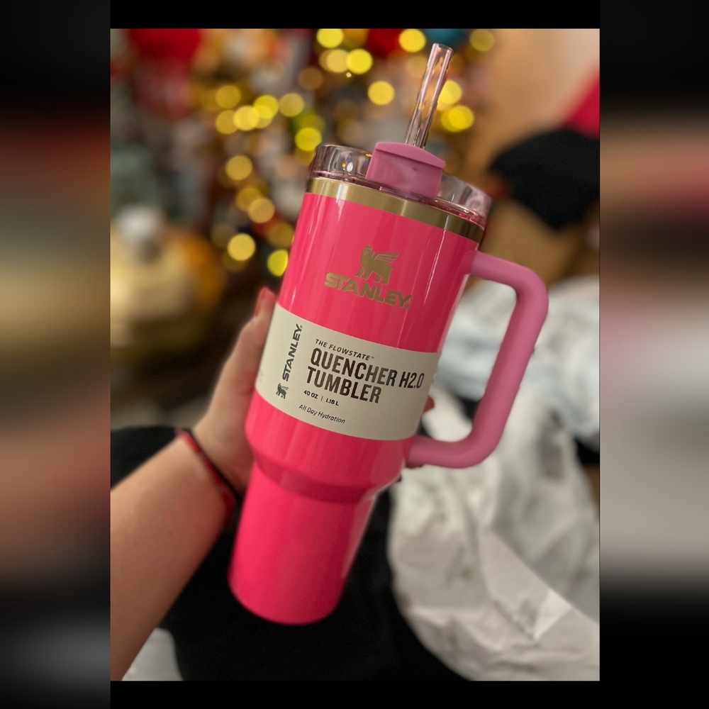 Stanley Pink Parade 40oz quencher
